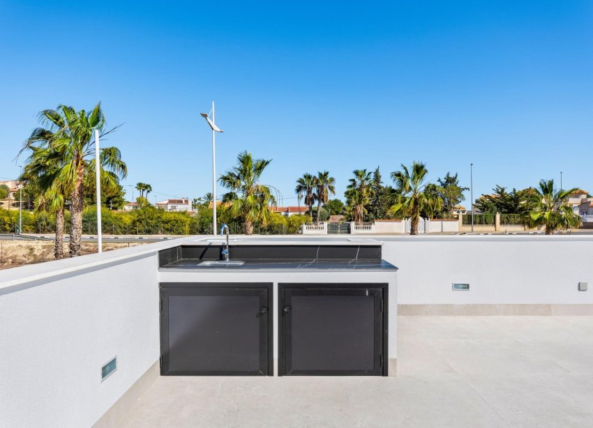 Obra nueva - Villa / Casa - Algorfa