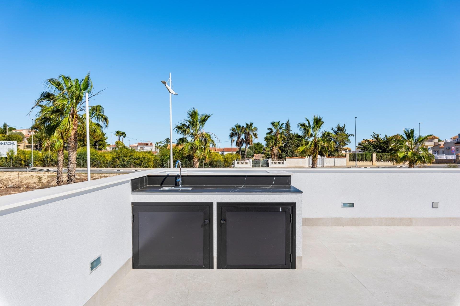 Obra nueva - Villa / Casa - Algorfa