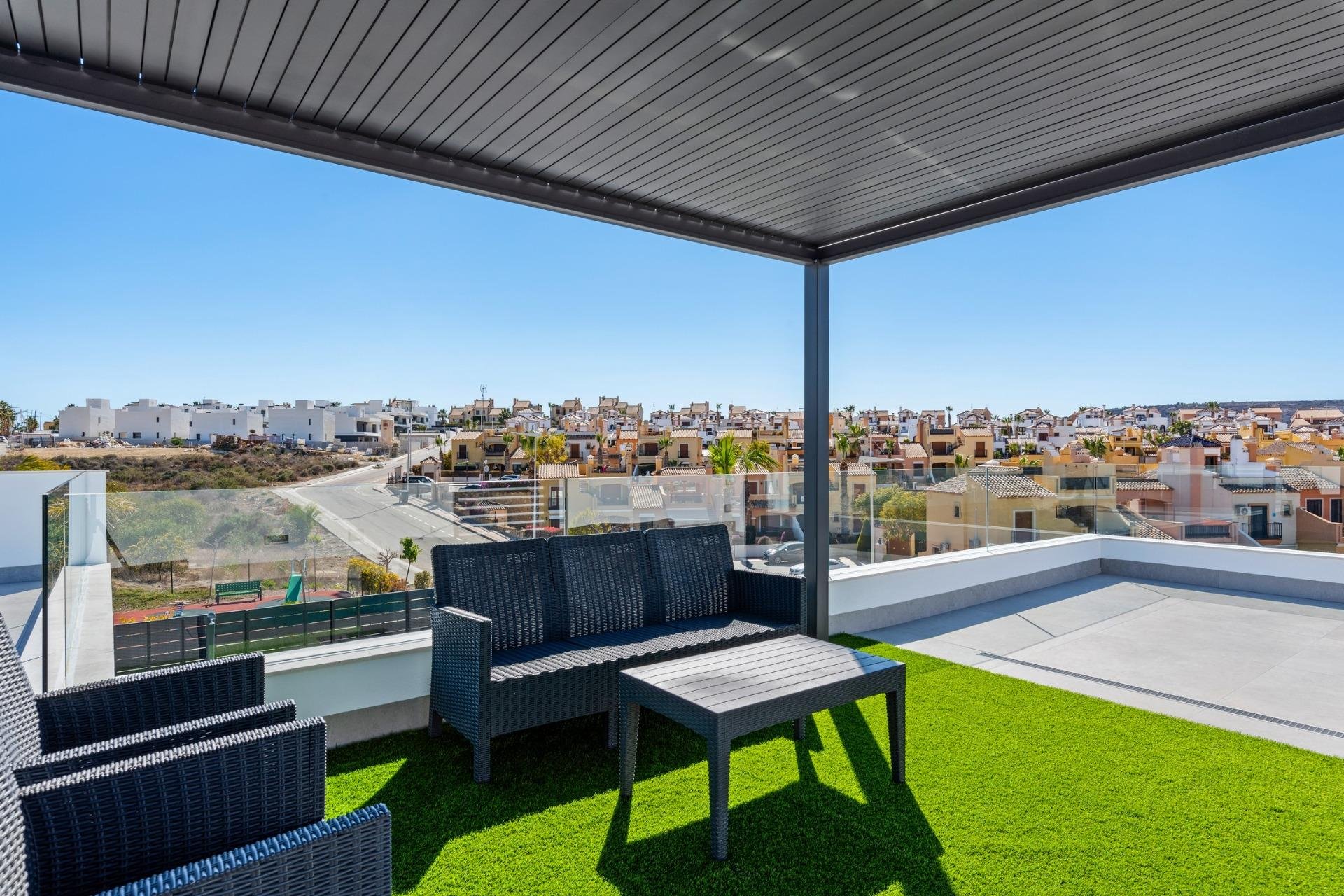 Obra nueva - Villa / Casa - Algorfa