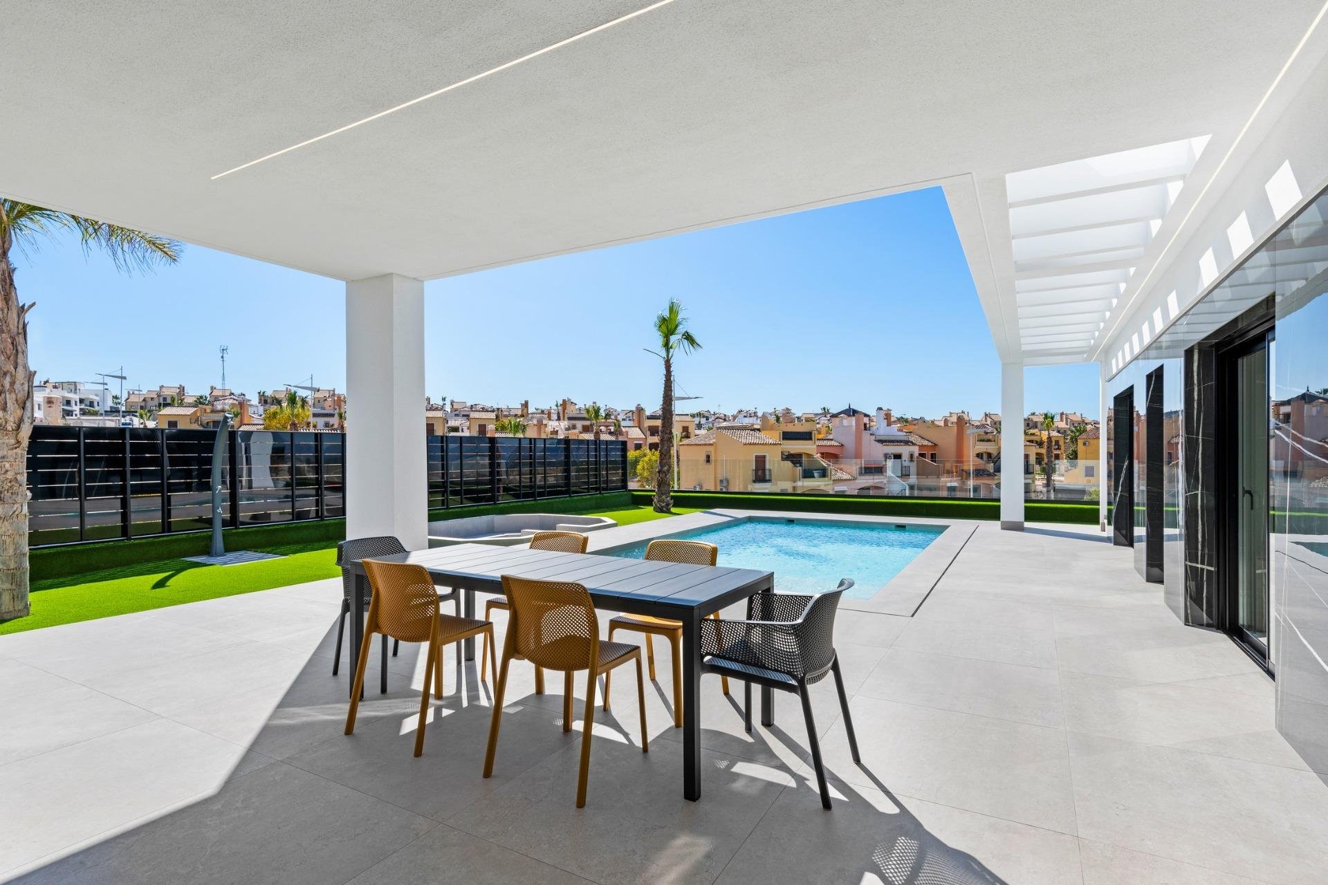 Obra nueva - Villa / Casa - Algorfa