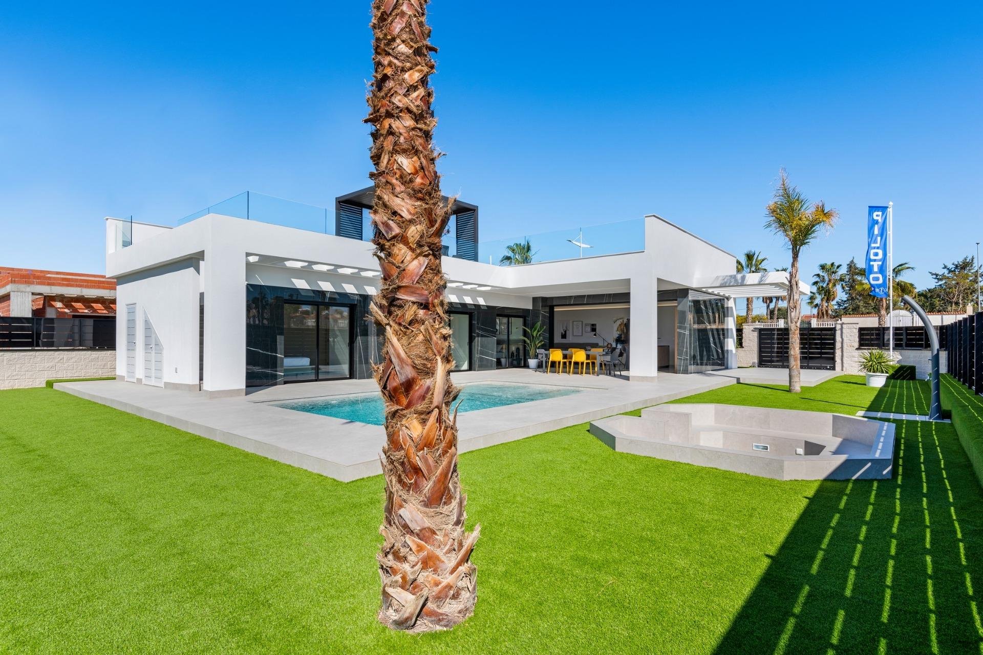 Obra nueva - Villa / Casa - Algorfa