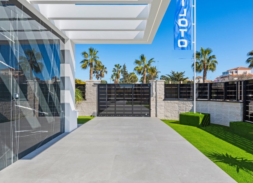 Obra nueva - Villa / Casa - Algorfa