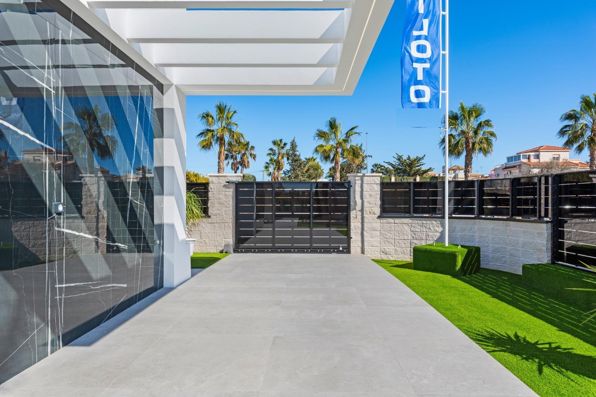 Obra nueva - Villa / Casa - Algorfa