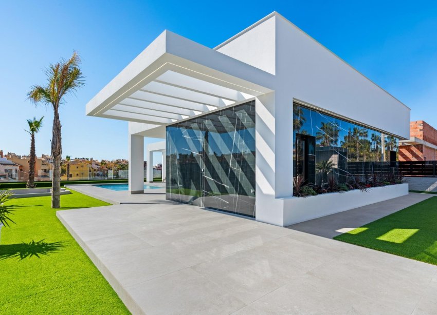 Obra nueva - Villa / Casa - Algorfa