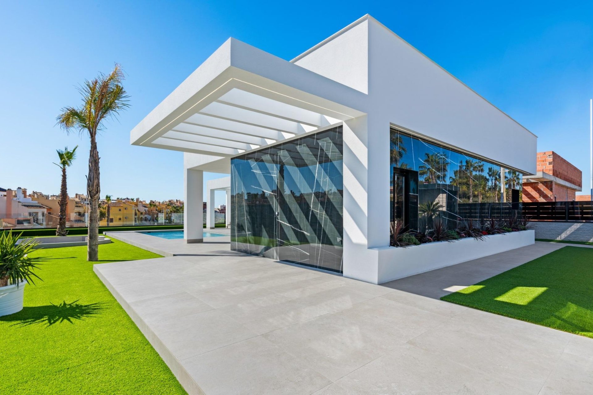 Obra nueva - Villa / Casa - Algorfa