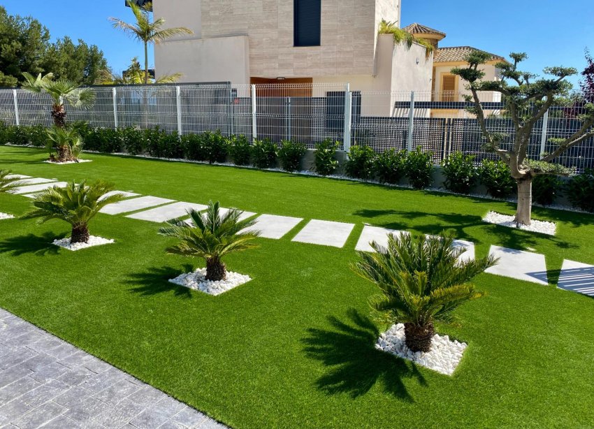 Obra nueva - Villa / Casa - Finestrat