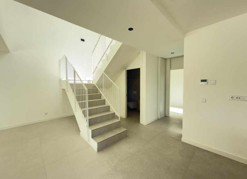 Obra nueva - Villa / Casa - Finestrat