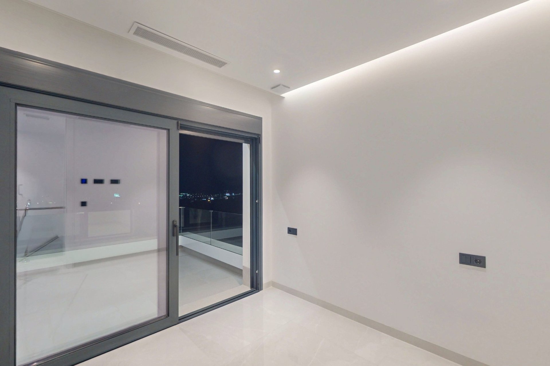 Obra nueva - Villa / Casa - Finestrat