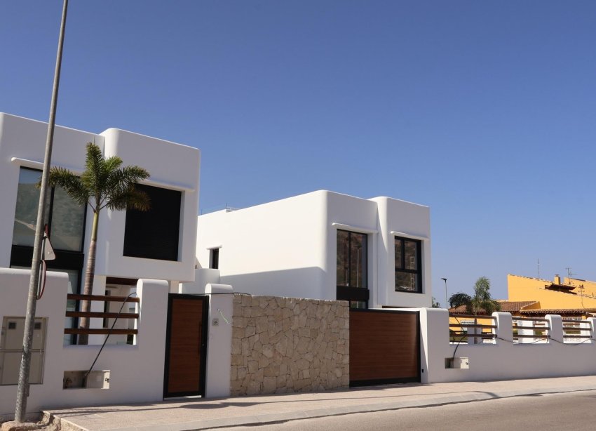 Obra nueva - Villa / Casa - L'alfas Del Pi - Alfas del Pí
