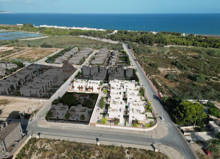 Obra nueva - Villa / Casa - La Marina