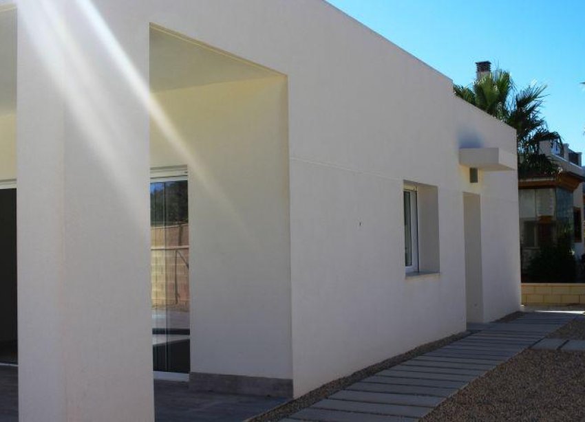 Obra nueva - Villa / Casa - La Romana