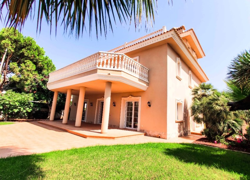 Obra nueva - Villa / Casa - Orihuela Costa - Cabo Roig