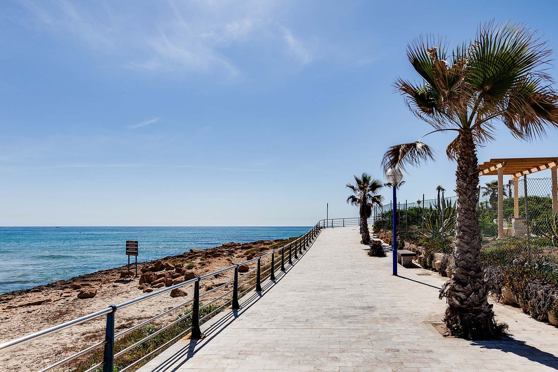 Obra nueva - Villa / Casa - Orihuela Costa - La Zenia