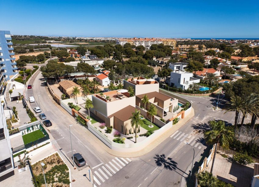 Obra nueva - Villa / Casa - Orihuela Costa