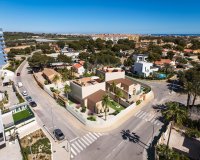 Obra nueva - Villa / Casa - Orihuela Costa