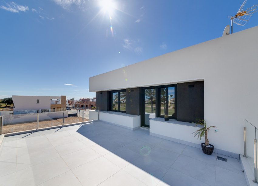 Obra nueva - Villa / Casa - Pilar de la Horadada - Roda Golf
