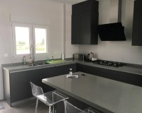 Obra nueva - Villa / Casa - Pinoso