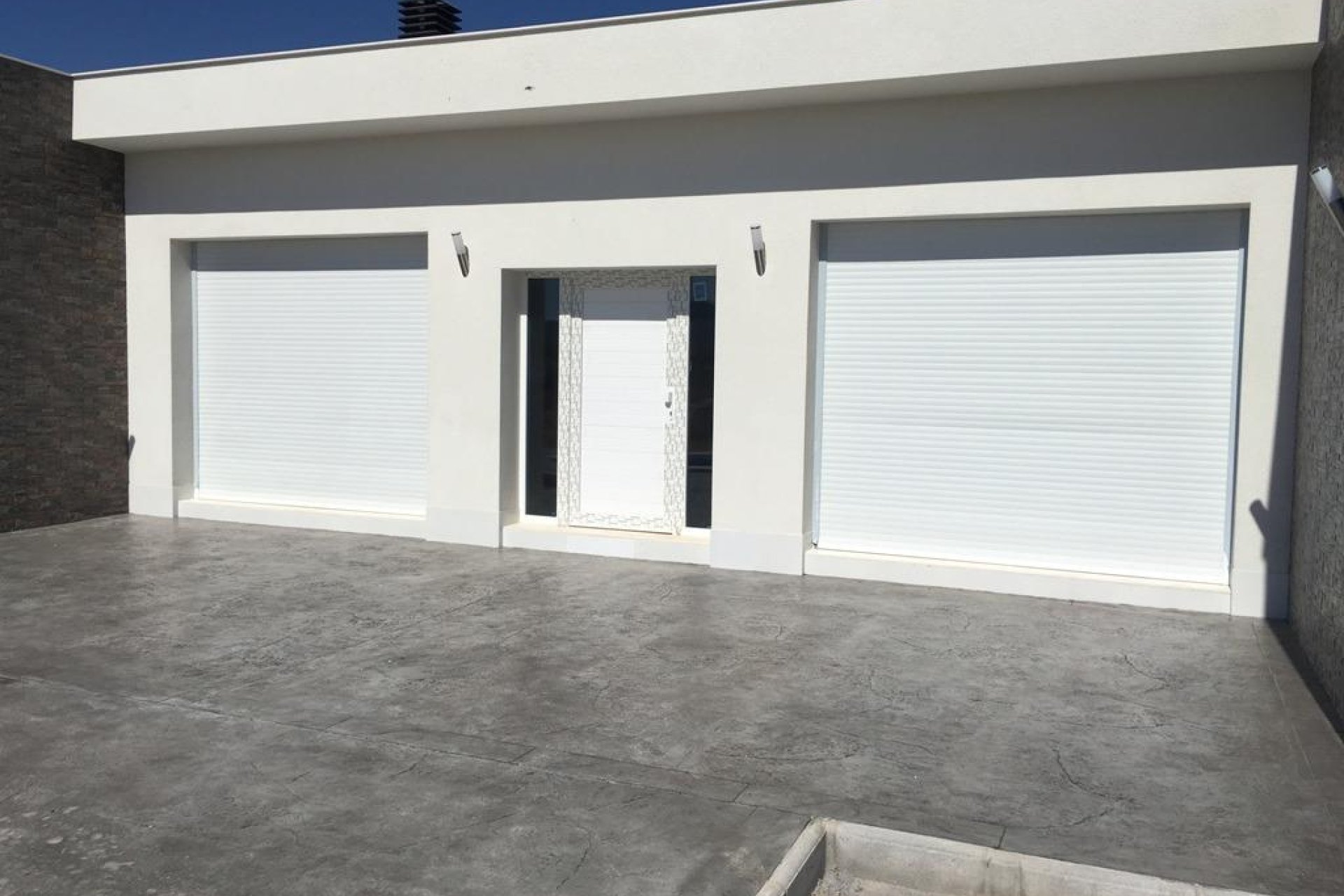 Obra nueva - Villa / Casa - Pinoso
