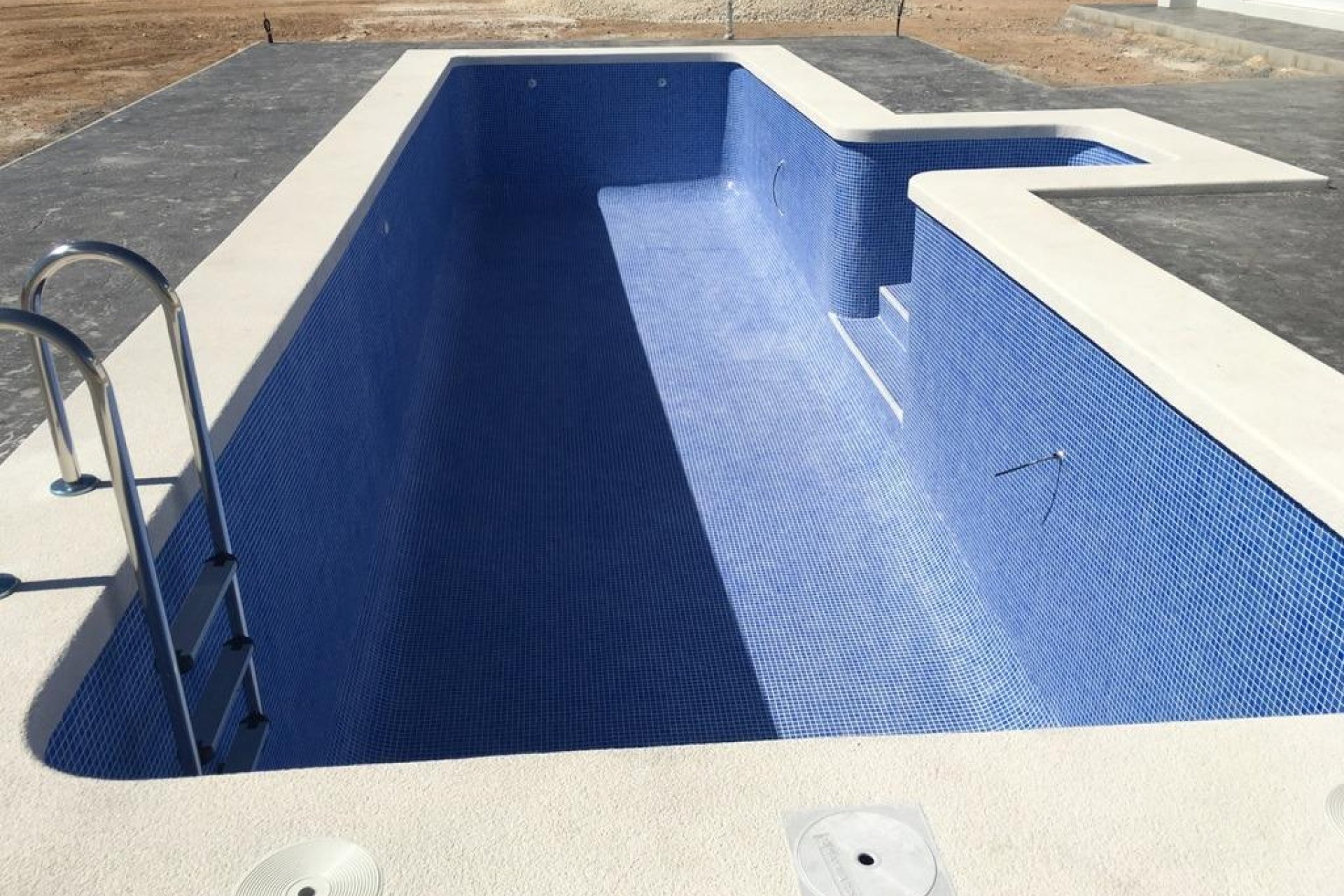 Obra nueva - Villa / Casa - Pinoso