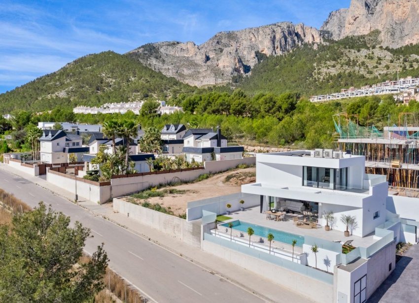 Obra nueva - Villa / Casa - Polop
