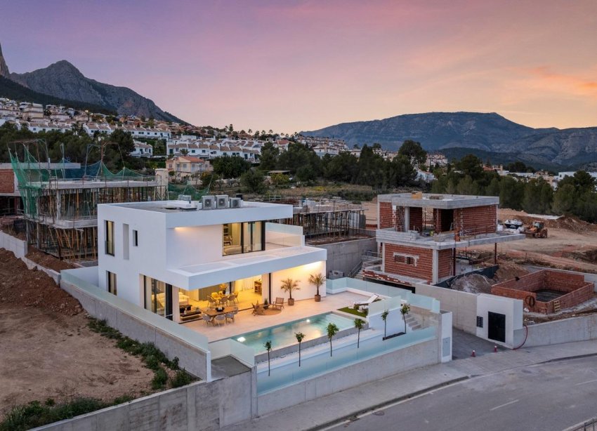 Obra nueva - Villa / Casa - Polop