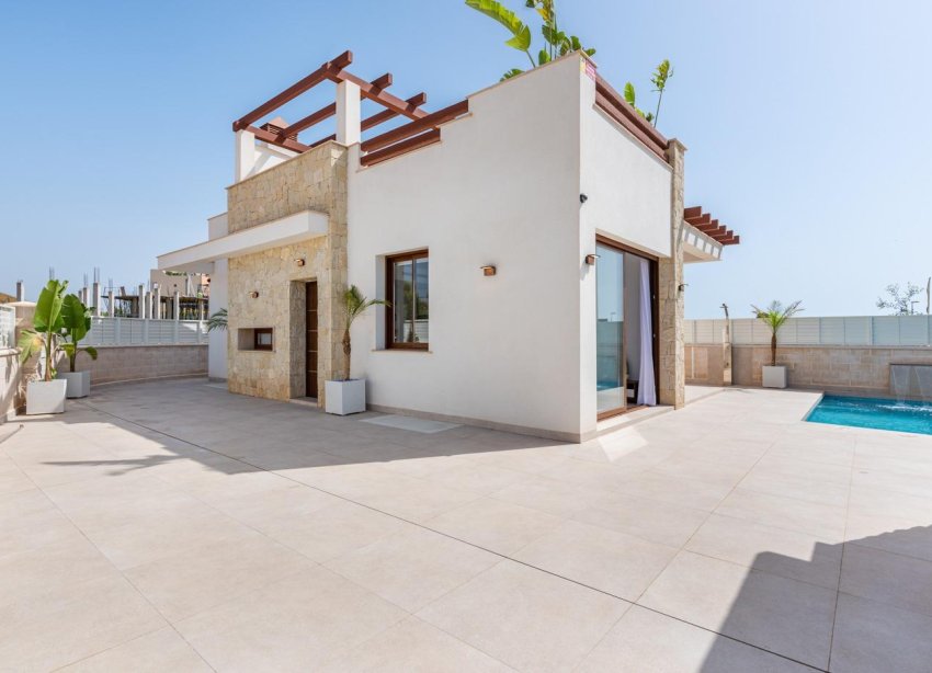Obra nueva - Villa / Casa - Vera