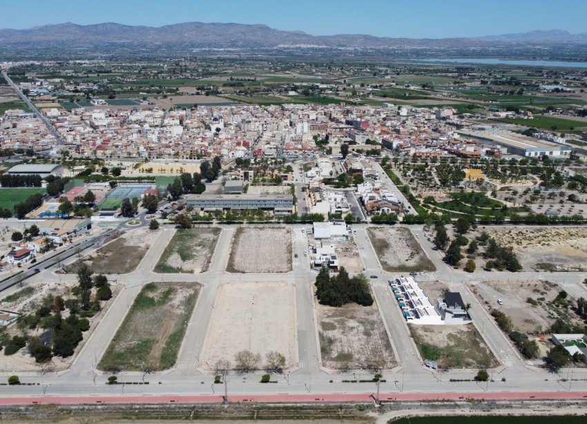 Obra nueva - Villa - Dolores - polideportivo