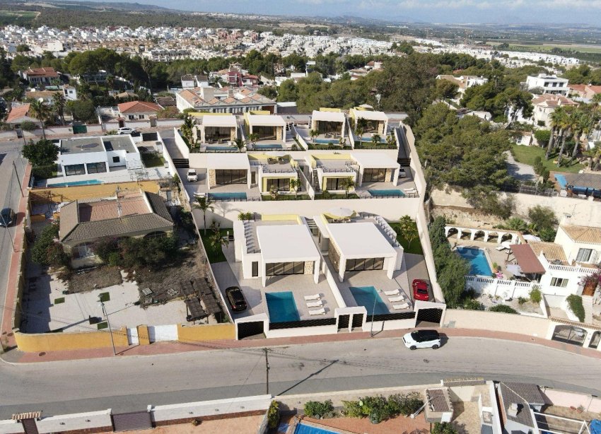 Obra nueva - Villa - ﻿Torrevieja (Alicante) - Torrevieja