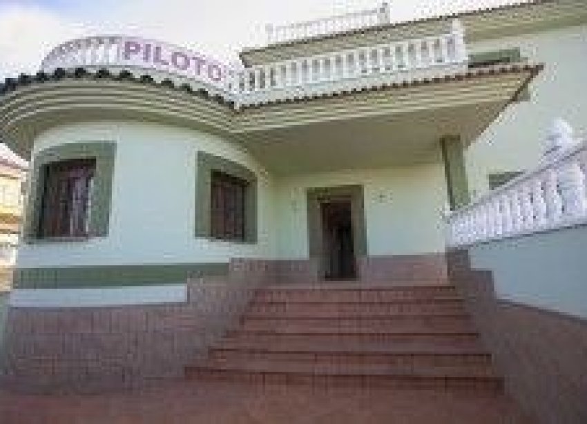 Obra nueva - Villa - ﻿Torrevieja (Alicante) - Torrevieja