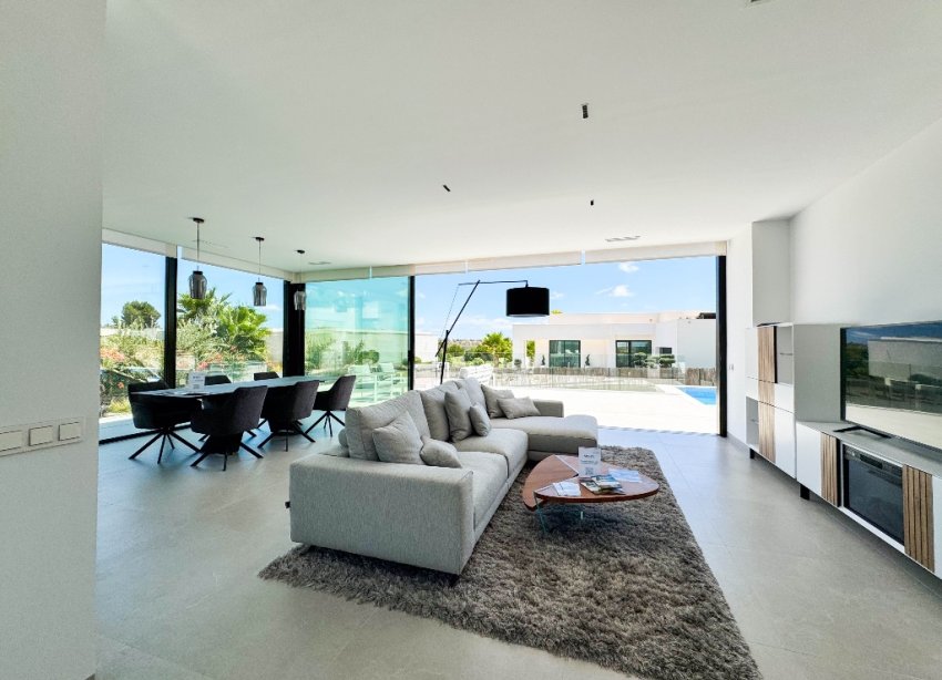 Obra nueva - Villa - Las Colinas - Las Colinas Golf