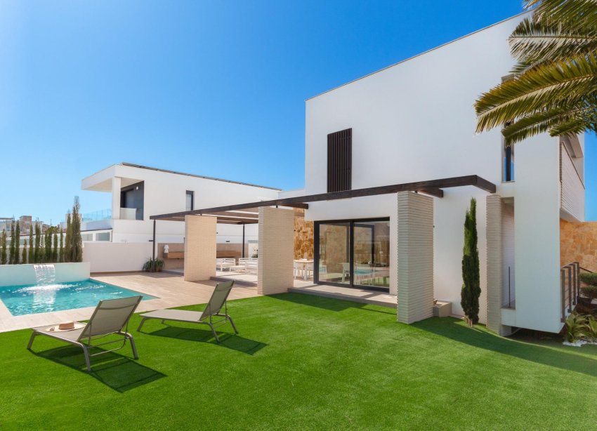 Obra nueva - Villa - Orihuela Costa - Campoamor