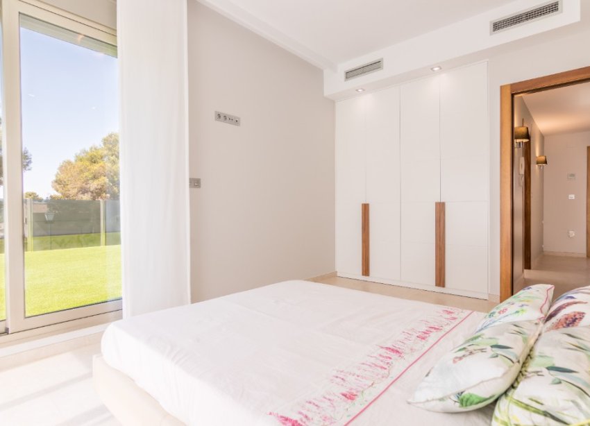 Obra nueva - Villa - Orihuela Costa - Campoamor