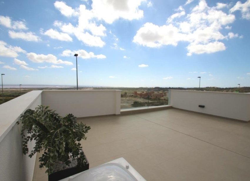 Obra nueva - Villa - Orihuela Costa - Campoamor