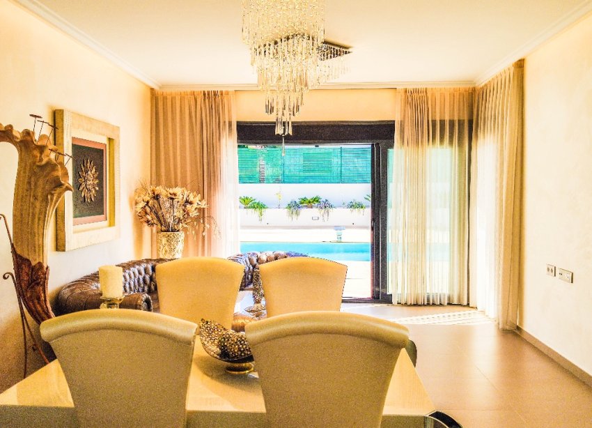 Obra nueva - Villa - Orihuela Costa - Dehesa De Campoamor