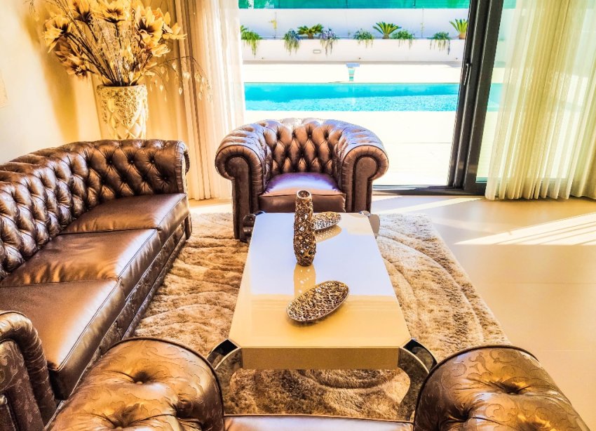 Obra nueva - Villa - Orihuela Costa - Dehesa De Campoamor