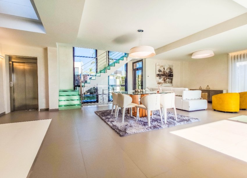 Obra nueva - Villa - Orihuela Costa - Dehesa De Campoamor