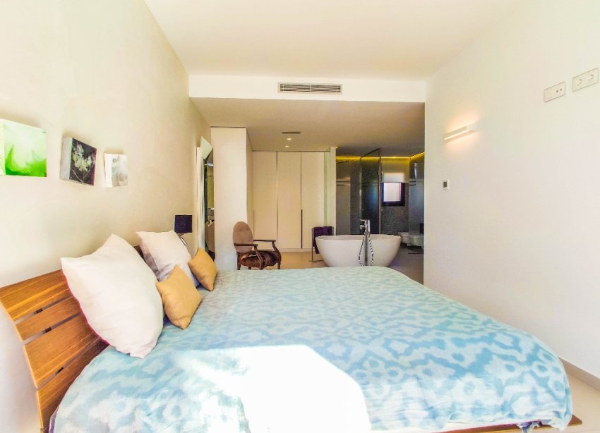 Obra nueva - Villa - Orihuela Costa - Dehesa De Campoamor