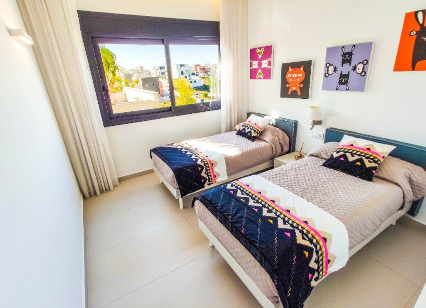 Obra nueva - Villa - Orihuela Costa - Dehesa De Campoamor