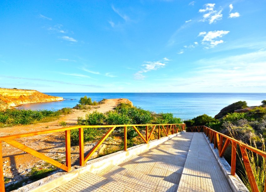 Obra nueva - Villa - Orihuela Costa - Dehesa De Campoamor