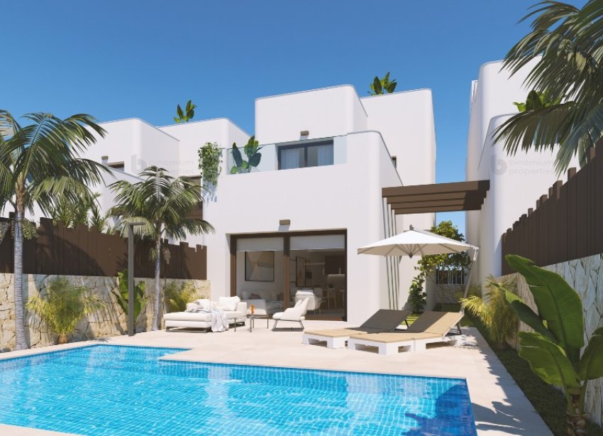 Obra nueva - Villa - Orihuela Costa - Mil Palmeras