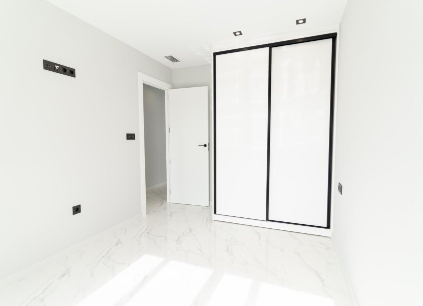 Obra nueva - Villa - Orihuela Costa - Punta Prima