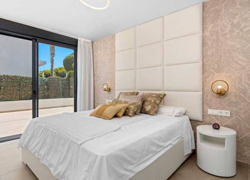 Obra nueva - Villa - Orihuela