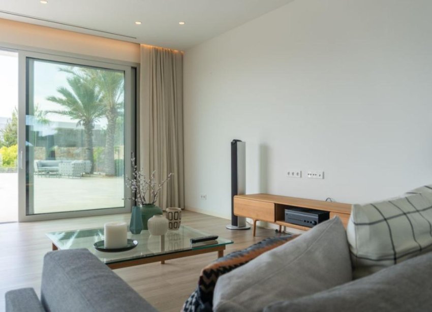 Obra nueva - Villa - Orihuela