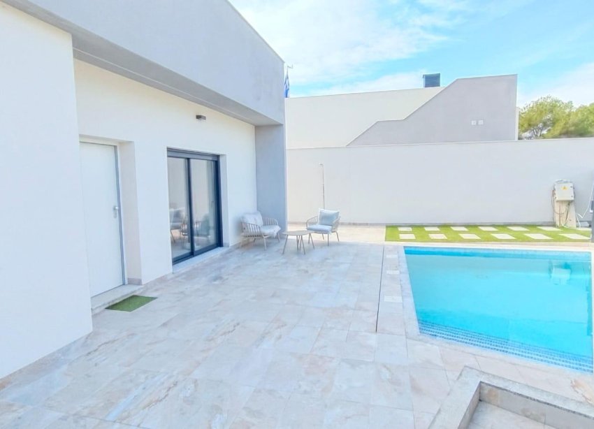 Obra nueva - Villa - Pilar de la Horadada - Pinar de Campoverde