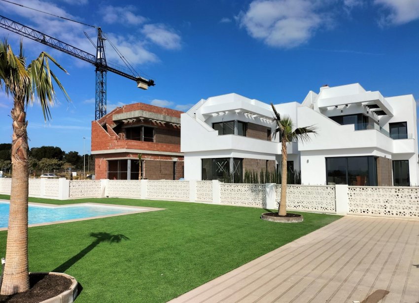 Obra nueva - Villa - Pilar de la Horadada