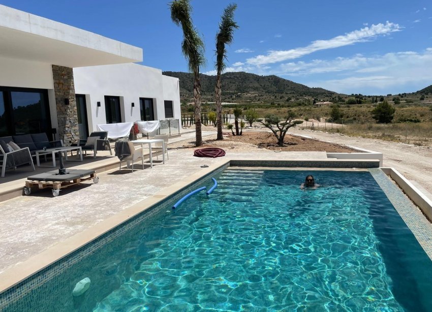 Obra nueva - Villa - Pinoso
