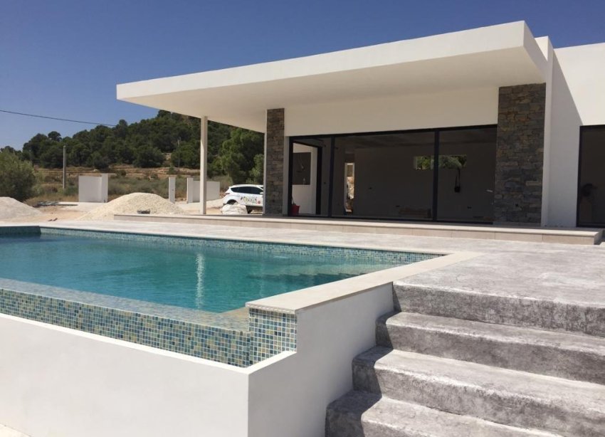 Obra nueva - Villa - Pinoso