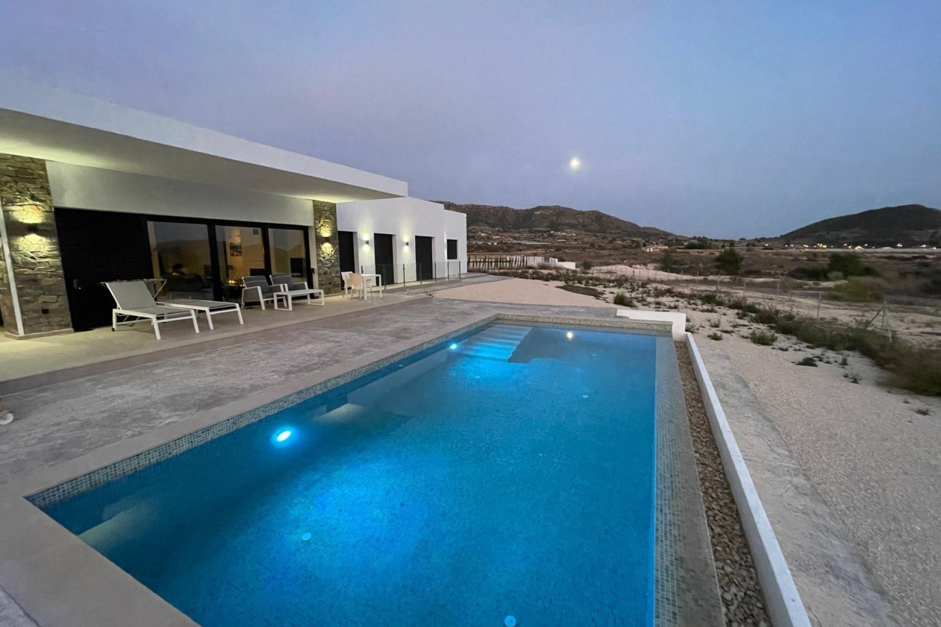 Obra nueva - Villa - Pinoso