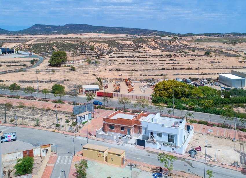 Obra nueva - Villa - Sucina