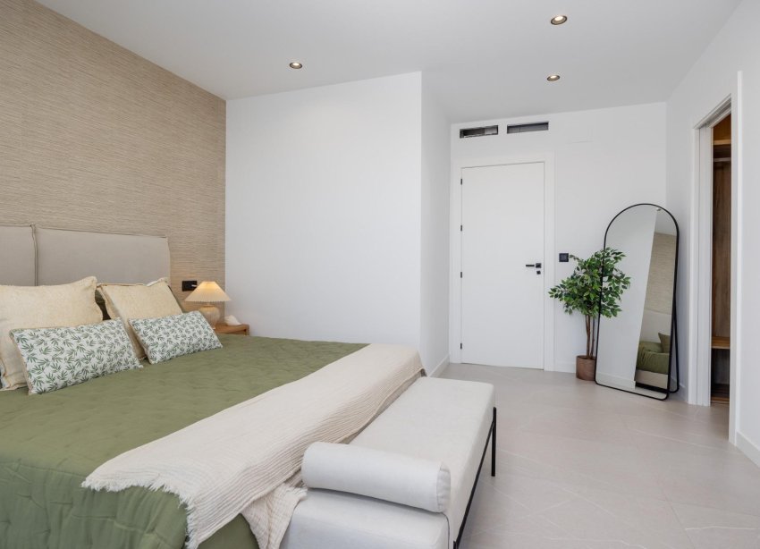 Obra nueva - Villa - Torrevieja - Aguas Nuevas